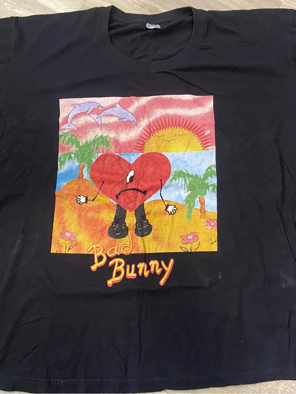 Bad Bunny Un Verano Sin Ti Sad Heart  T-Shirt 2XL Short Sleeve Pullover